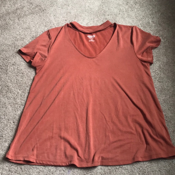 CLAY COLORED V NECK SHIRT WITH CHOCKER XS - Picture 1 of 3